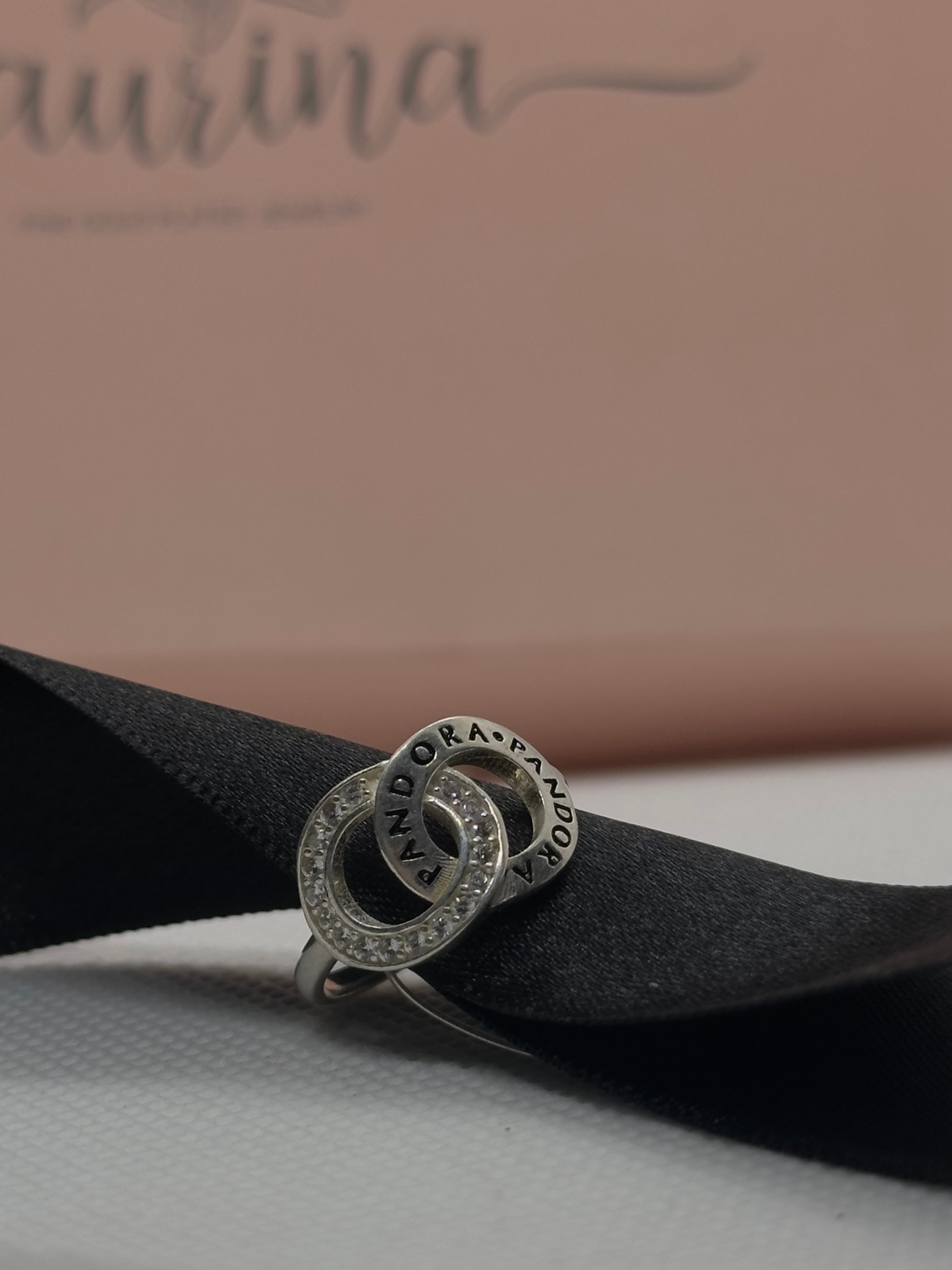 Anel Pandora zircônia