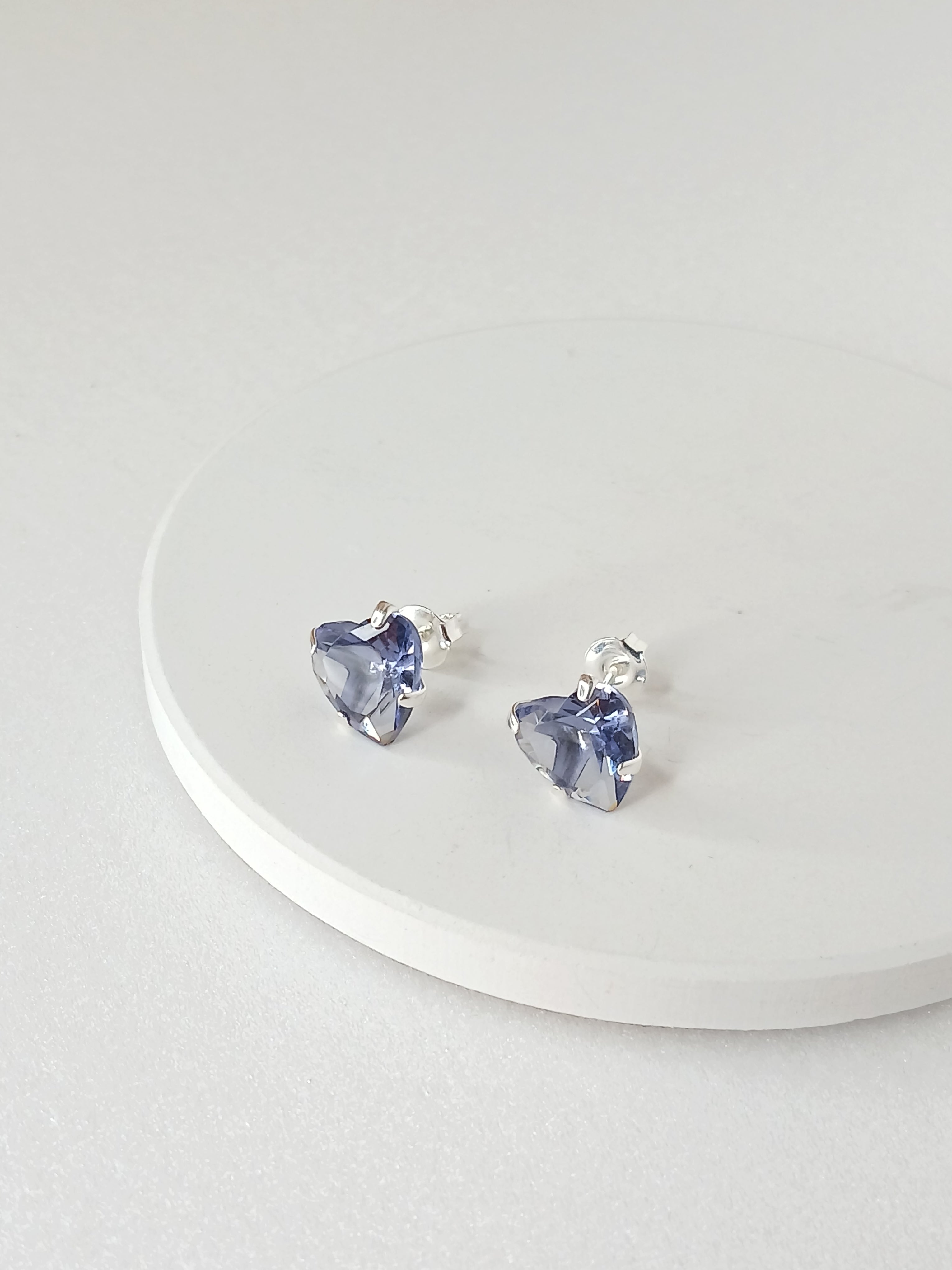 Brinco Ponto de Luz Coração Ametista