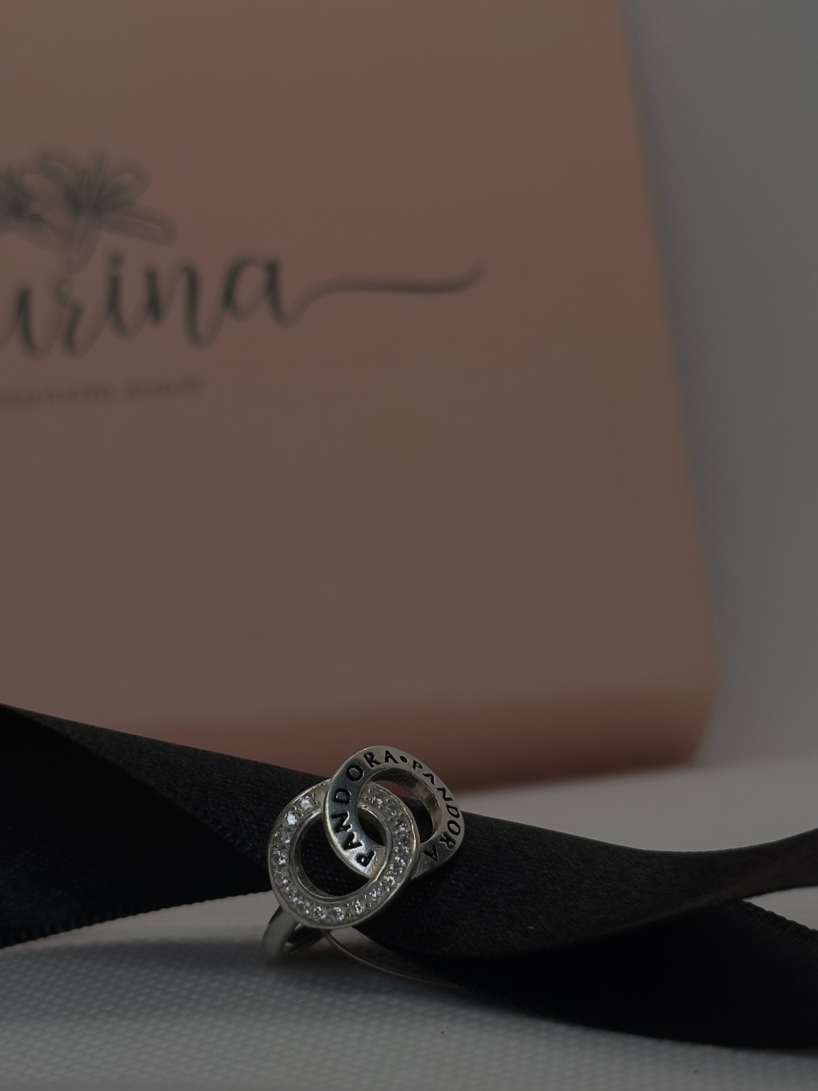 Anel Pandora zircônia