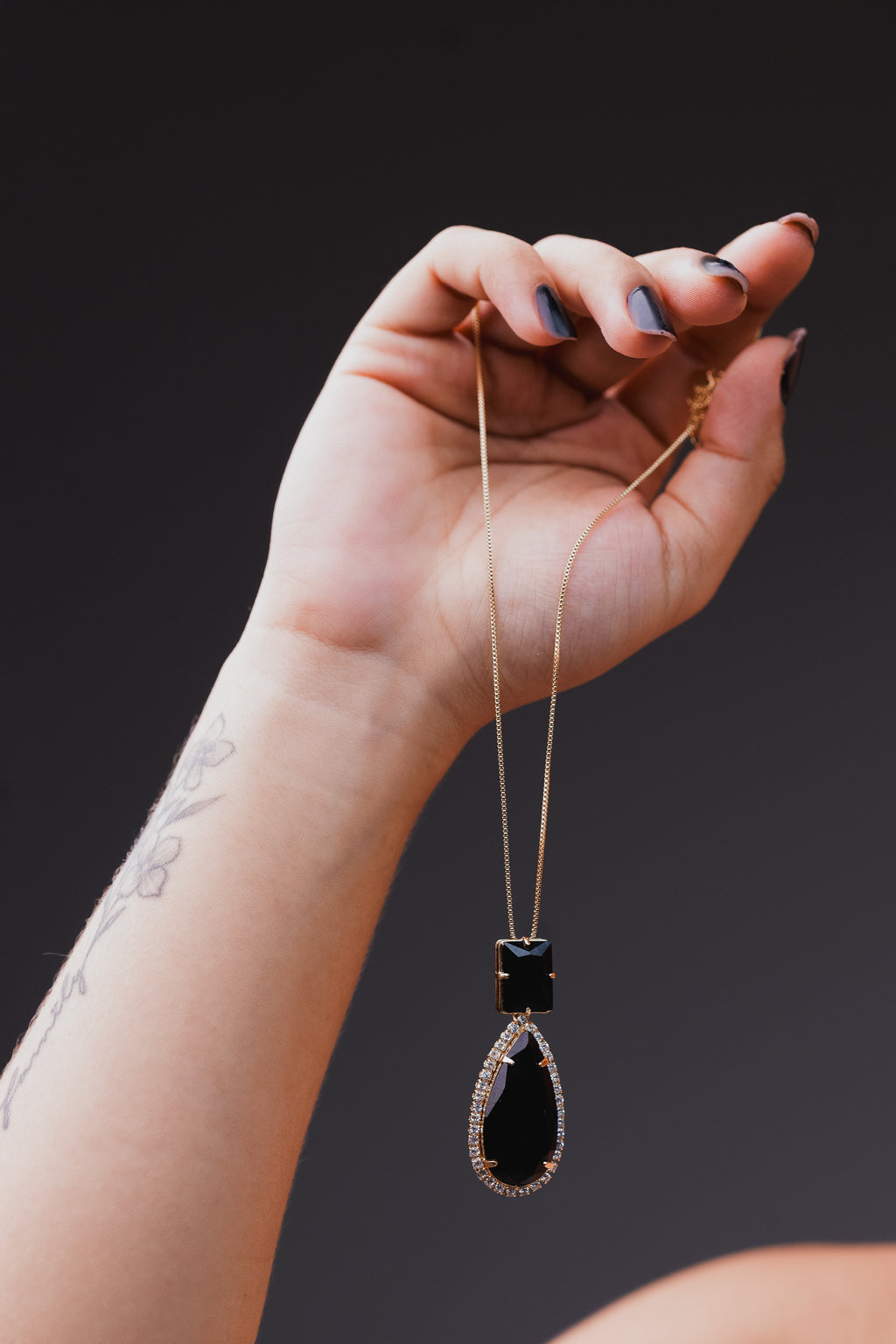 Colar gota Zircônia