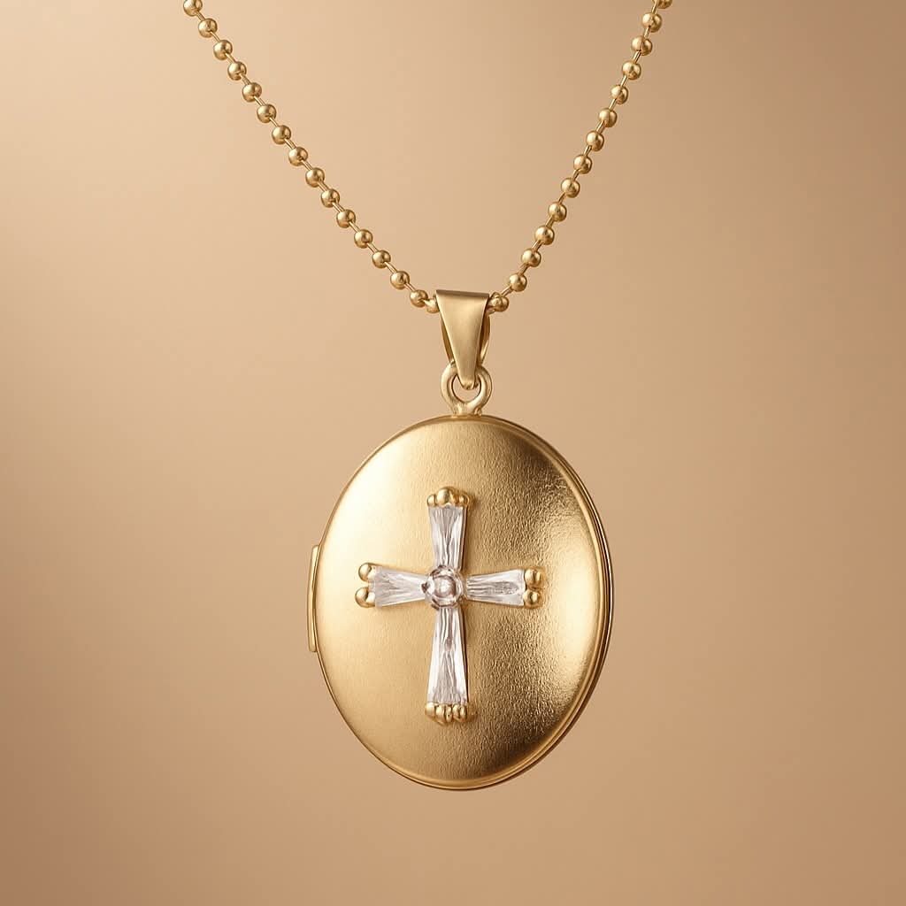 Relicário Oval com Cruz